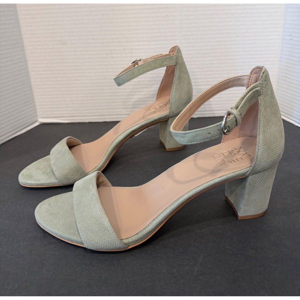 Naturalizer Vera 10M New Sage Green Block Heel Ankle Strap  Sandals